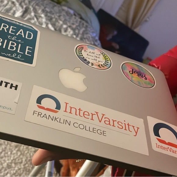 Apple MacBook Air - Picture 5 of 8